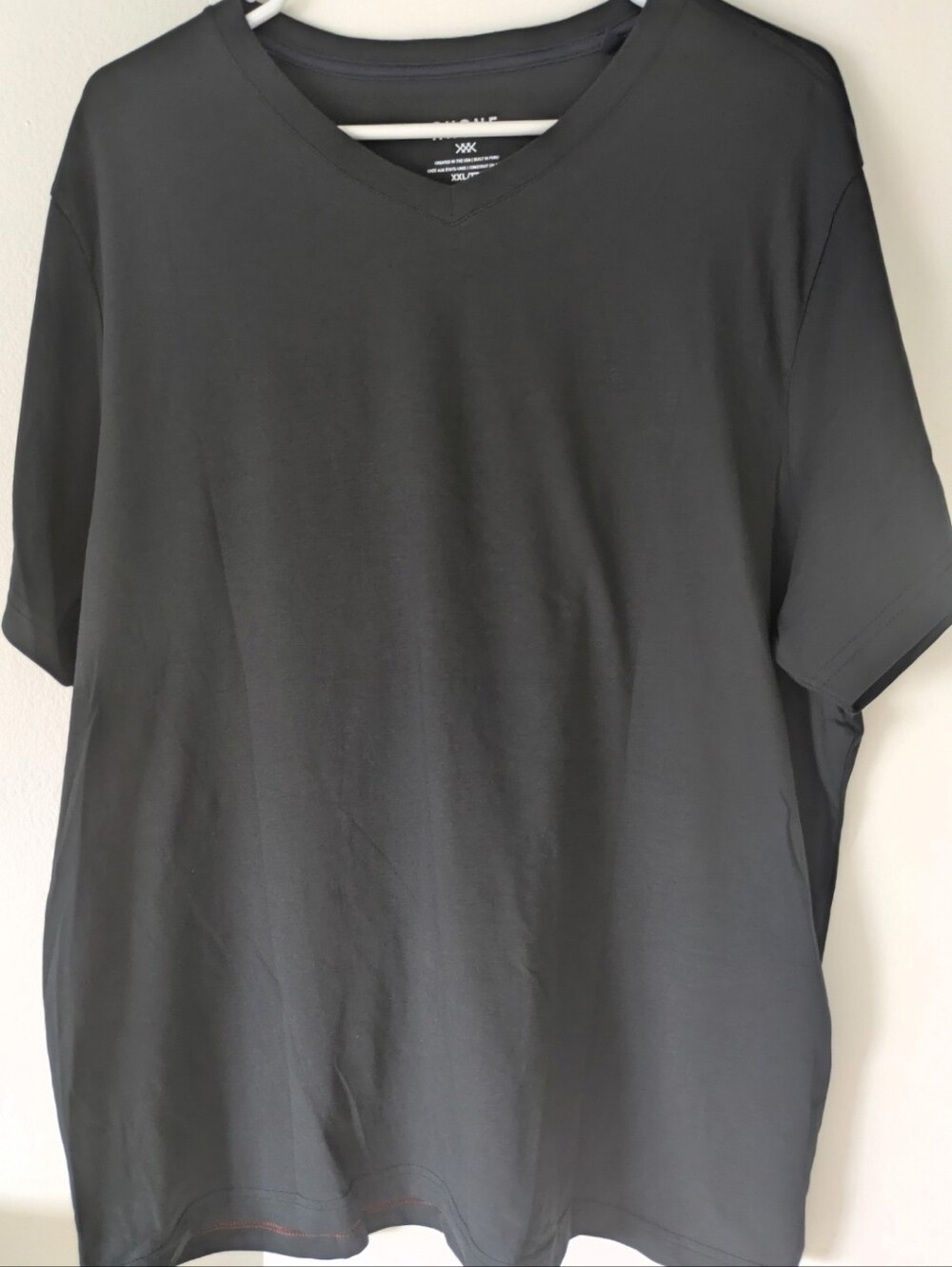 Men's RHONE Black V-Neck Performance T-Shirt- XXL (NWOT)